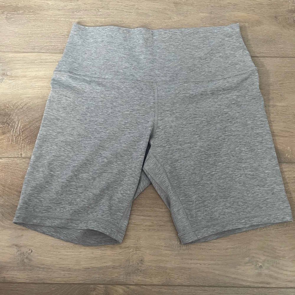 Lululemon Gray Women's Shorts align 8 in